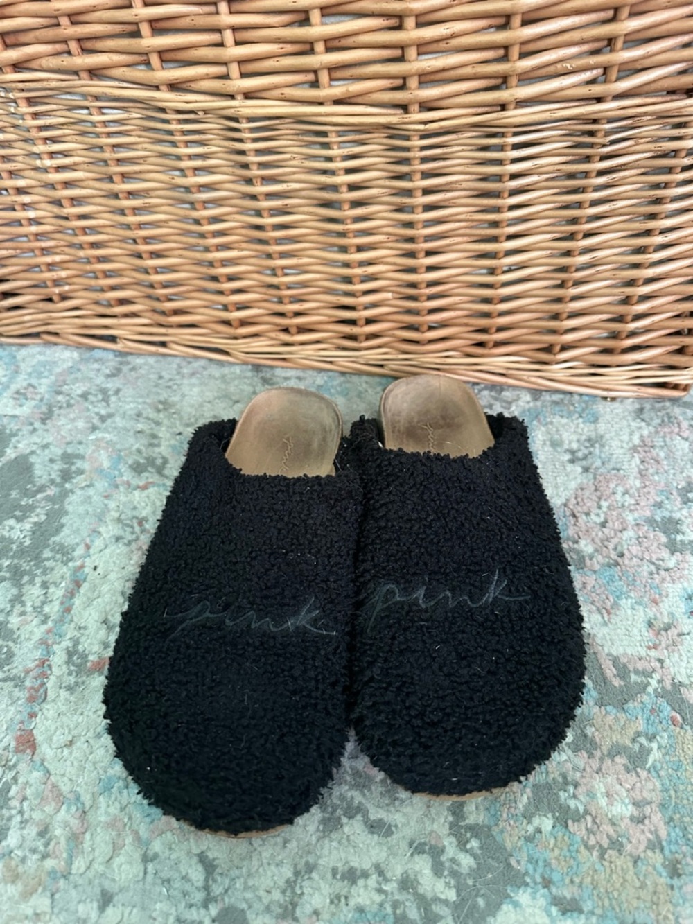 PINK Victoria's Secret Black Sherpa Slip-On Slippers with Pink Logo Tag